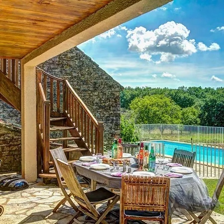 Sleeps 10 Pool Wifi * Gindou