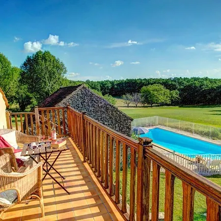 Sleeps 10 Pool Wifi * Gindou
