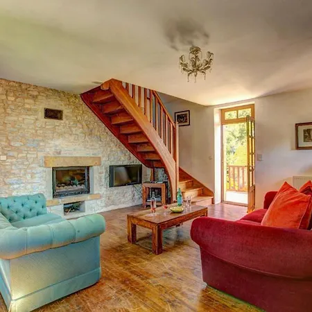 Sleeps 10 Pool Wifi Villa *