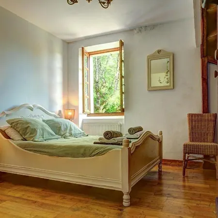 Sleeps 10 Pool Wifi Villa