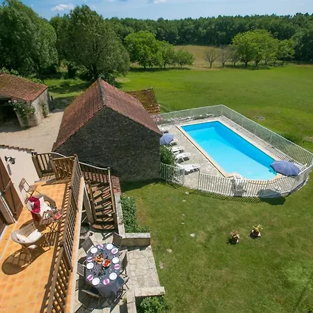 Villa Sleeps 10 Pool Wifi