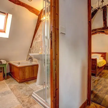 Villa Sleeps 10 Pool Wifi Gindou