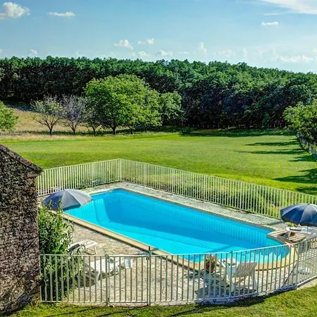 Villa Sleeps 10 Pool Wifi *